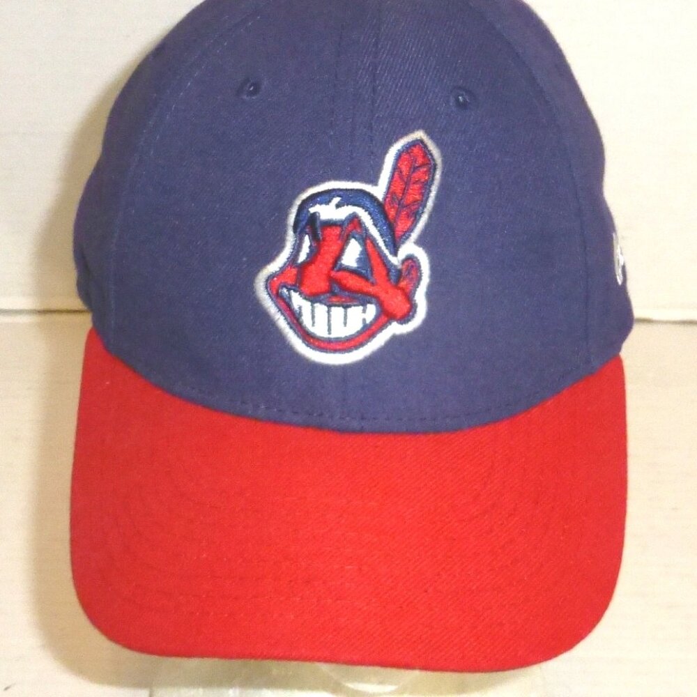 New Era Fits Cleveland Indians Chief Wahoo Youth Hook & Loop Adjustable Hat